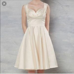 Off white wedding/prom/cocktail dress with tulle.